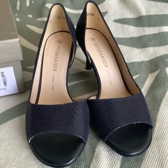 NWT Peter Kaiser open-toe, navy suede, US7.5. Leather lined, Made in Germany - Picture 4 of 9